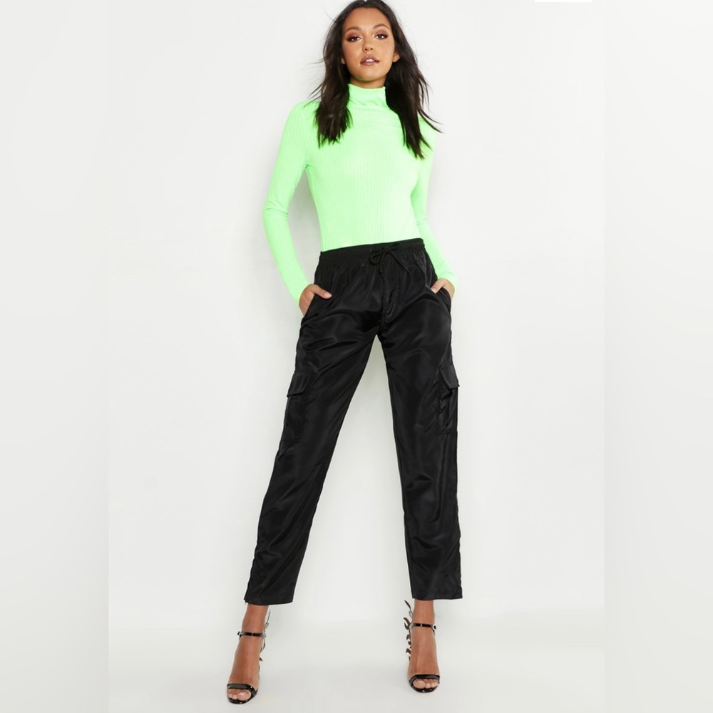 Boohoo neon lime turtleneck top, size 4, new and never worn